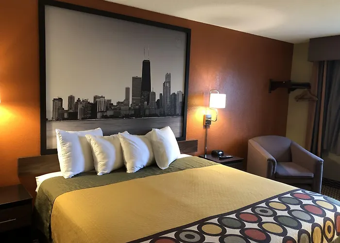 Super 8 By Wyndham Crystal 3*