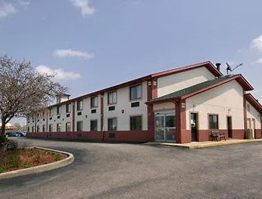 Hotel Super 8 By Wyndham Crystal